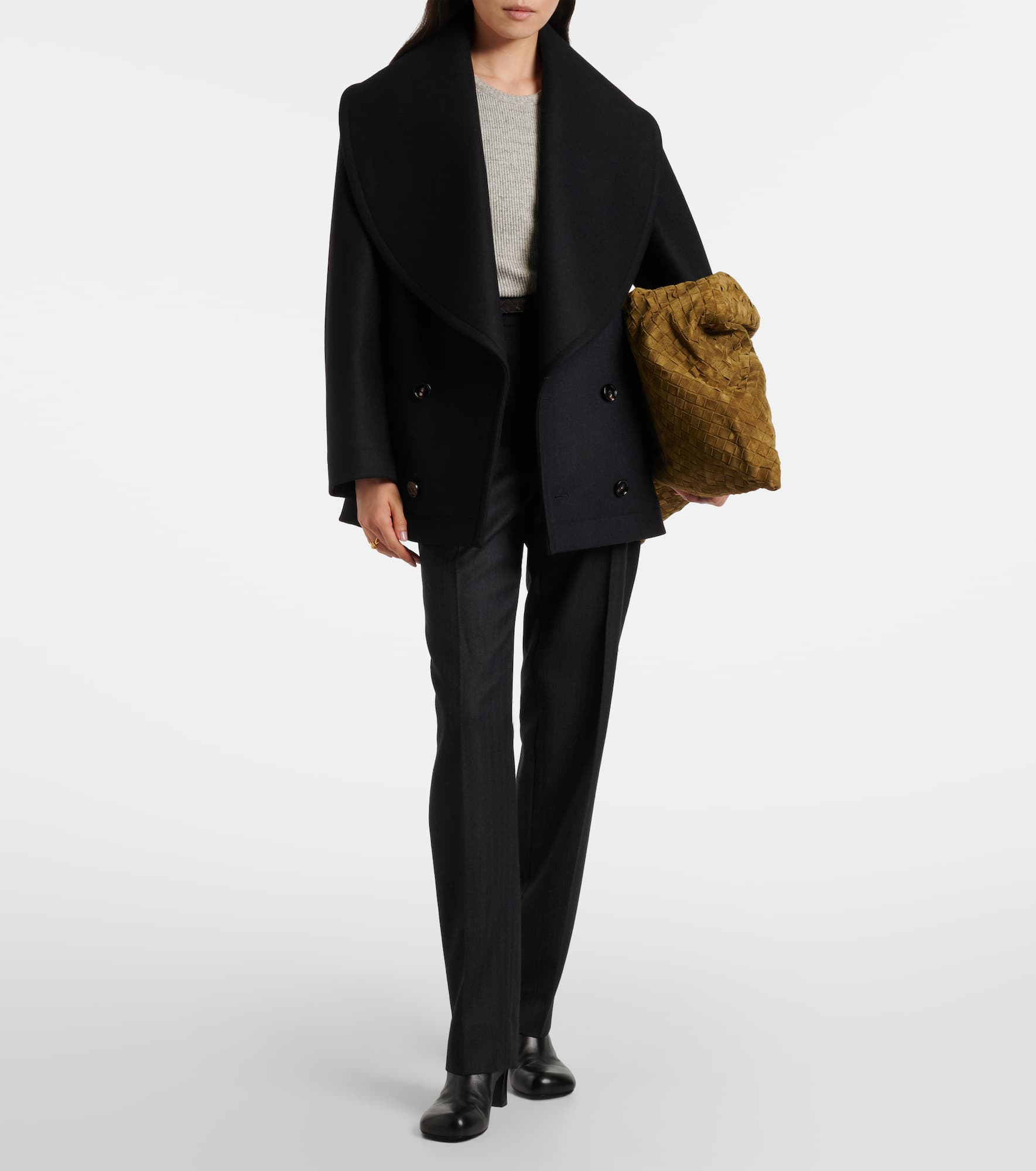 Double-breasted wool coat - 2
