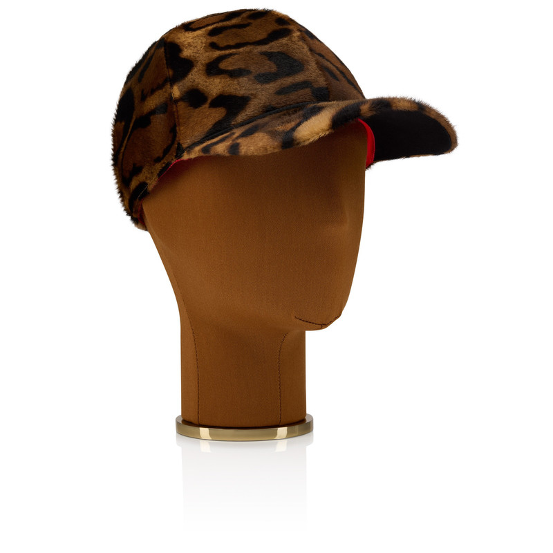 Christian Louboutin Mooncrest CL Fit outlook
