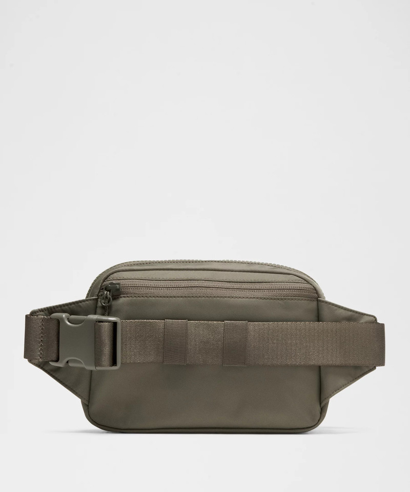 Everywhere Belt Bag Large 2L 3