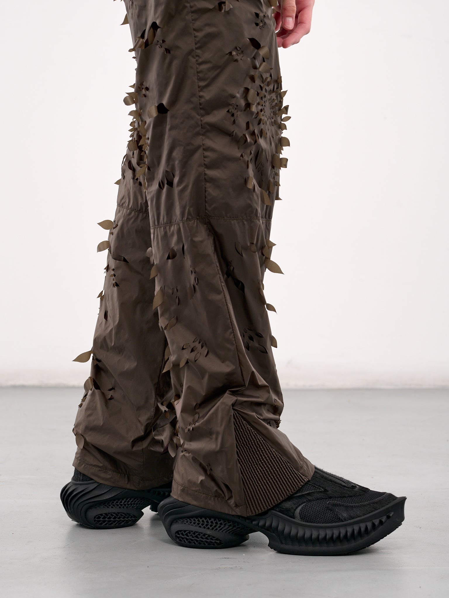 Laser-Slashed Petal Trousers - 5