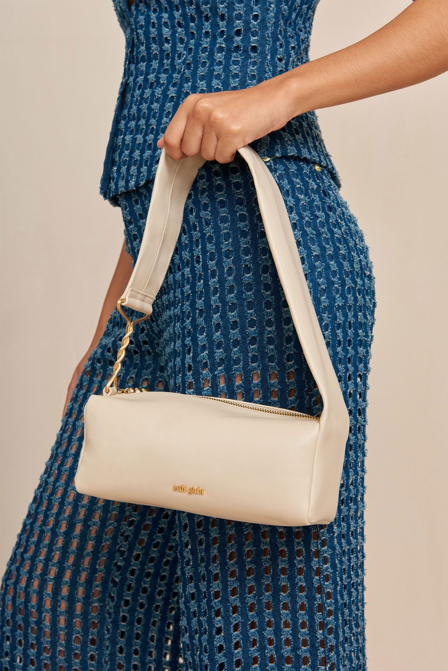 AGNES SHOULDER - 3