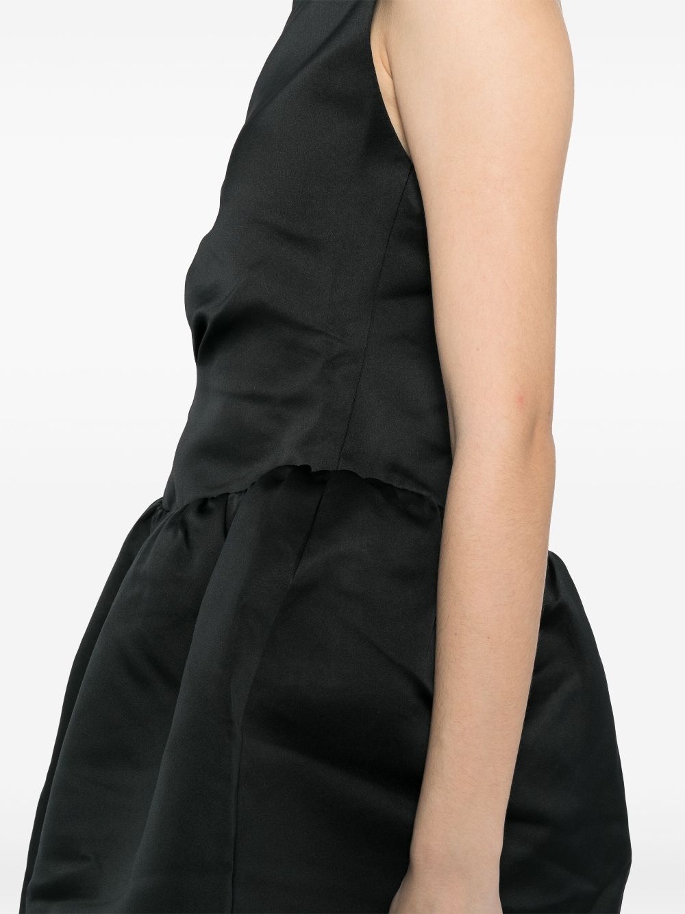 Backless dress - 5