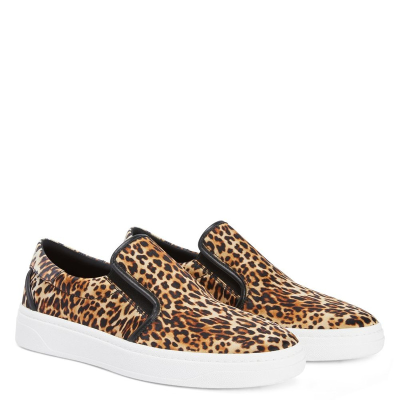 Giuseppe Zanotti 사이트맵 outlook
