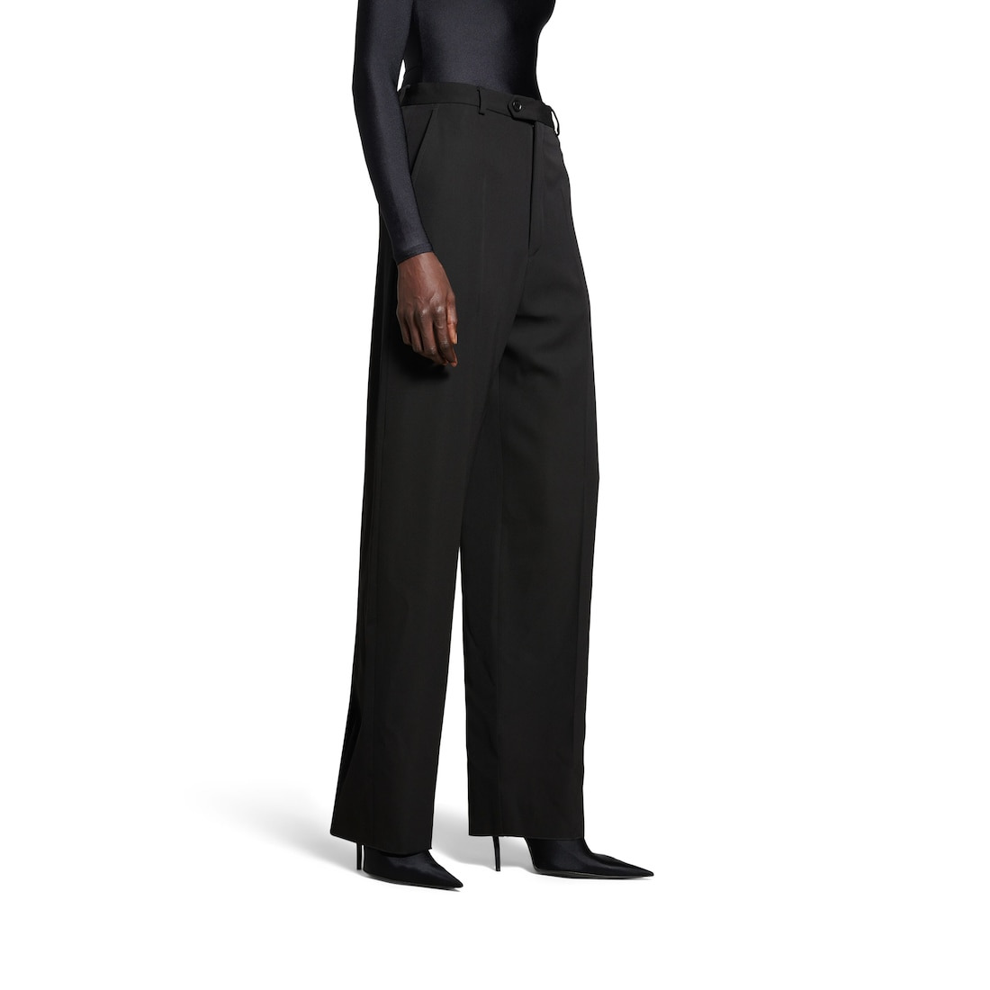 Women's Baggy Tailored Pants in Black - 5