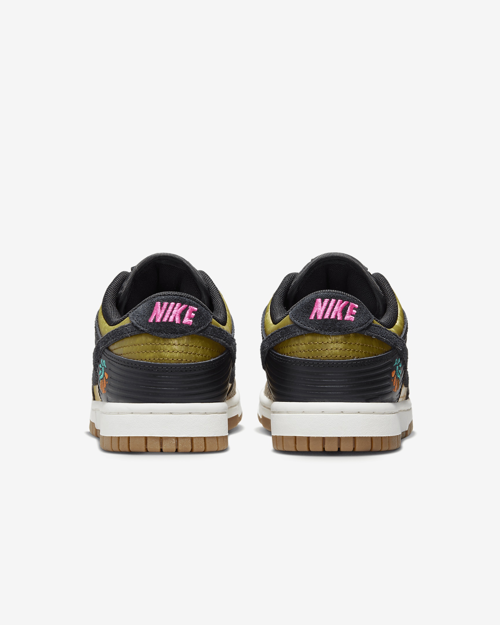 Nike Women's Dunk Low Premium Shoes - 6