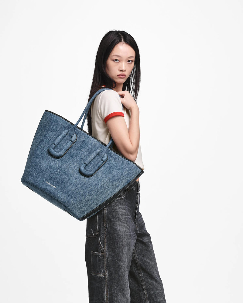 Marc Jacobs BABE TOTE IN DENIM outlook