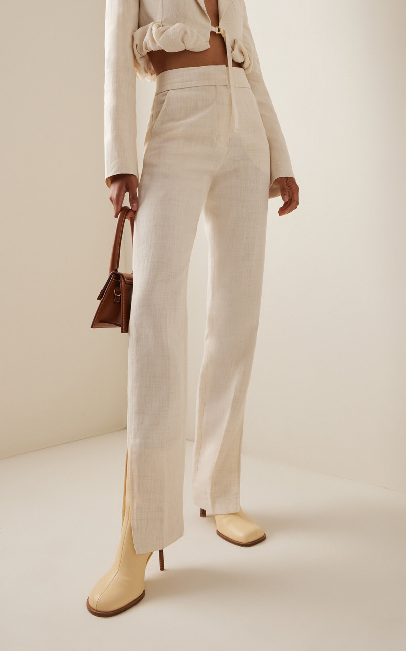 JACQUEMUS Rond Carre Leather Ankle Boots ivory outlook