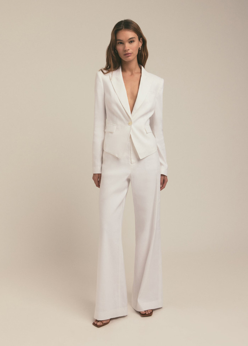 THE SHORT FAVORITE LINEN BLAZER 3