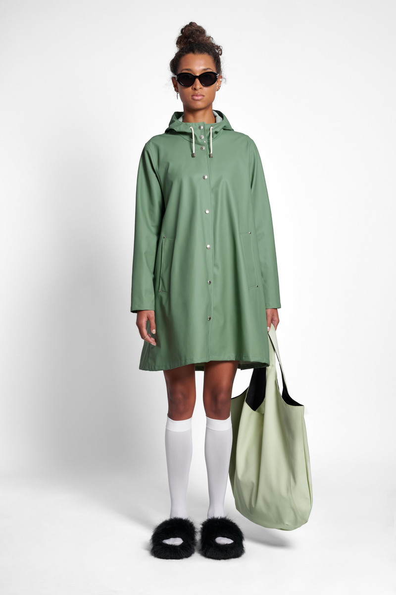 Stutterheim Mosebacke Lightweight Raincoat Loden Green outlook