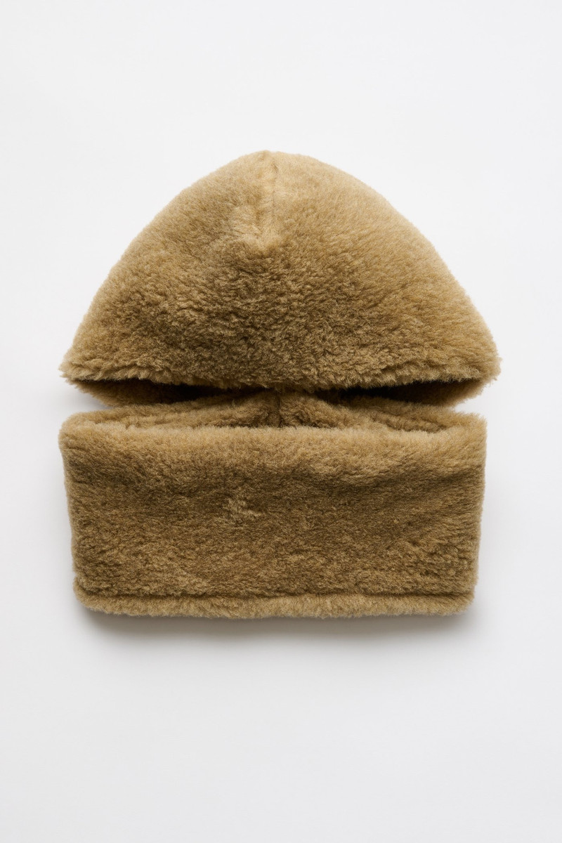 Our Legacy Snood Dusty Natural Curly Wool outlook