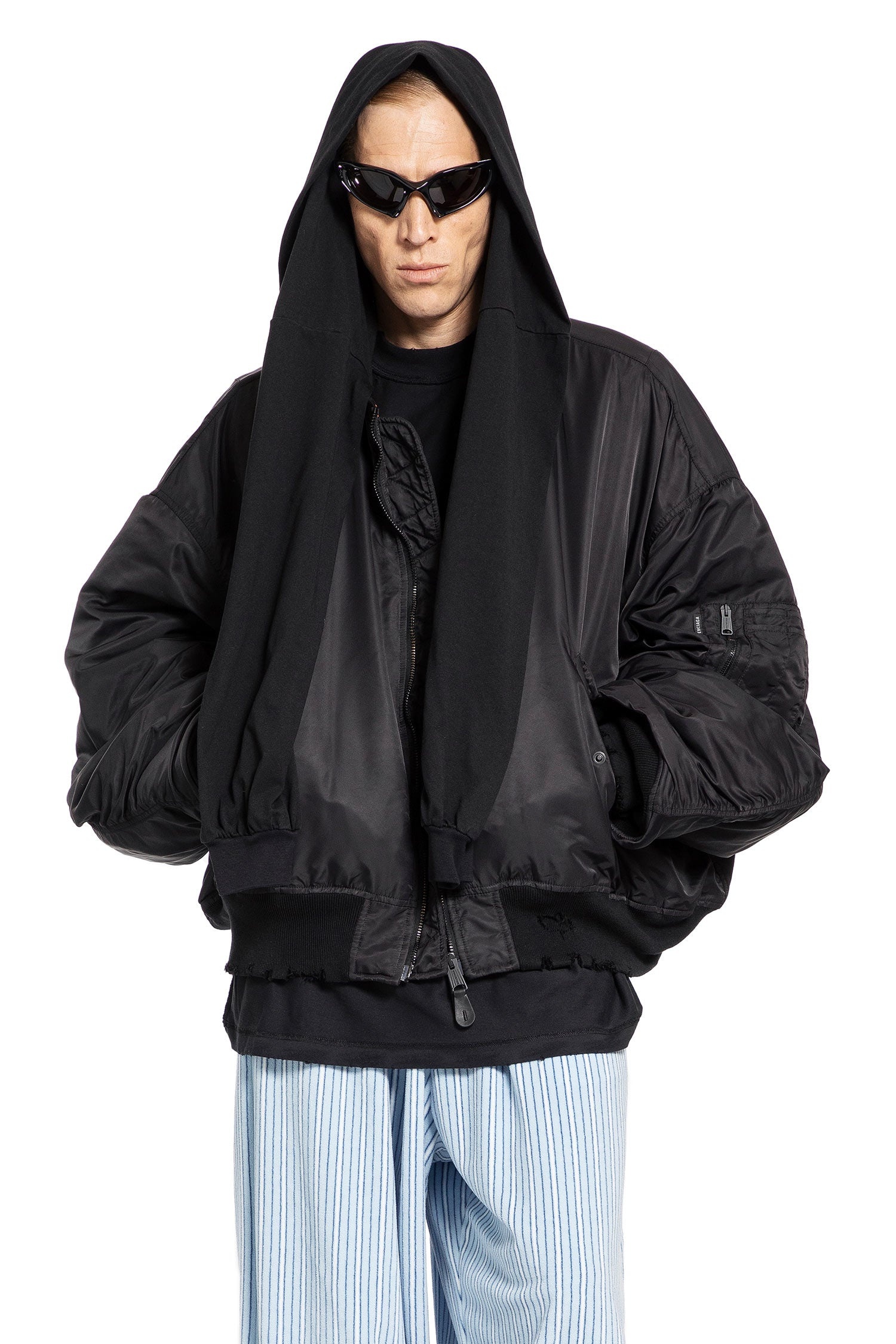 ブルゾン BALENCIAGA Draped Bomber\n\nTECHNICAL MICRO FAILLE Women's Draped Bomber in Black | Balenciaga US