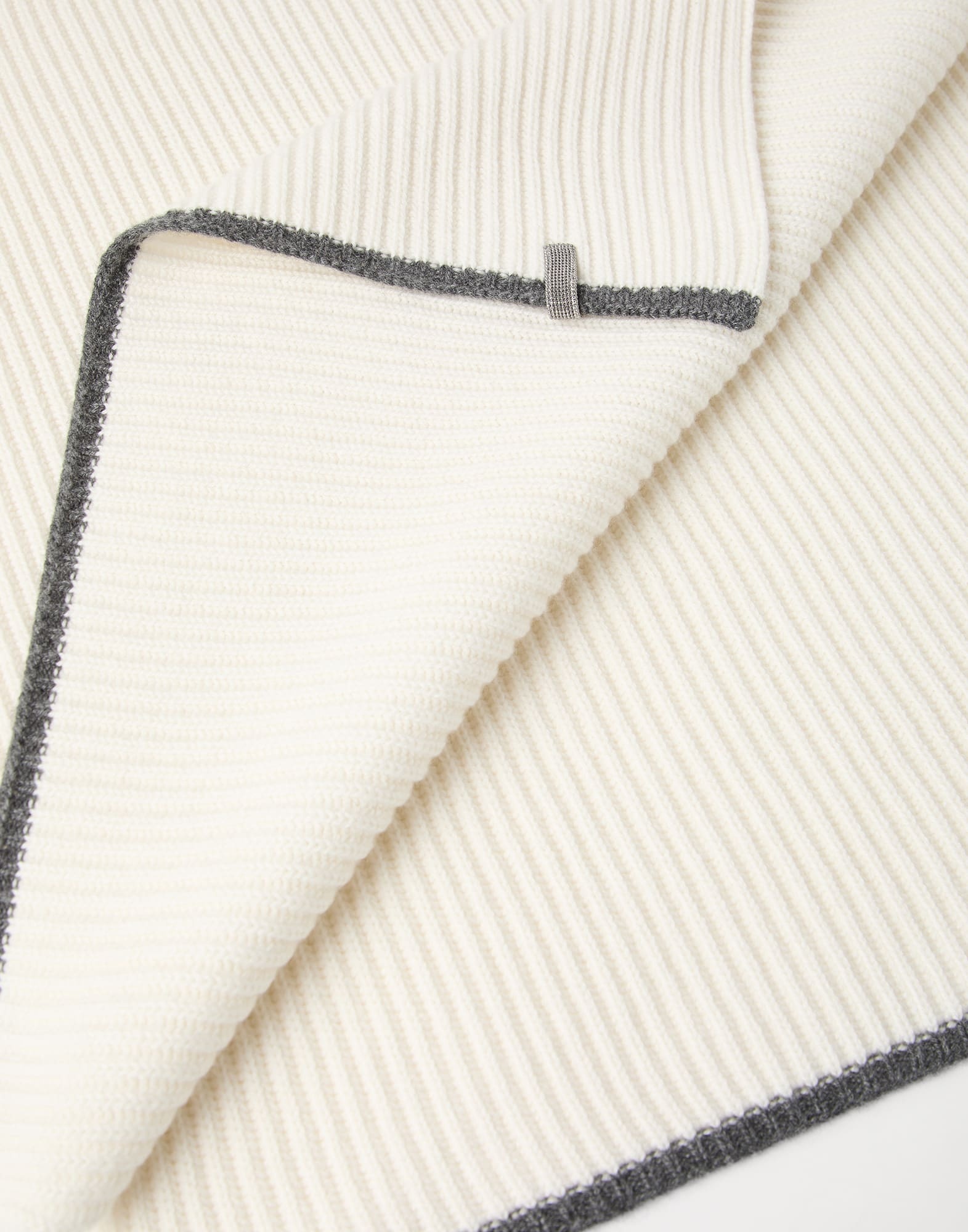 Cashmere English rib knit scarf with monili - 3