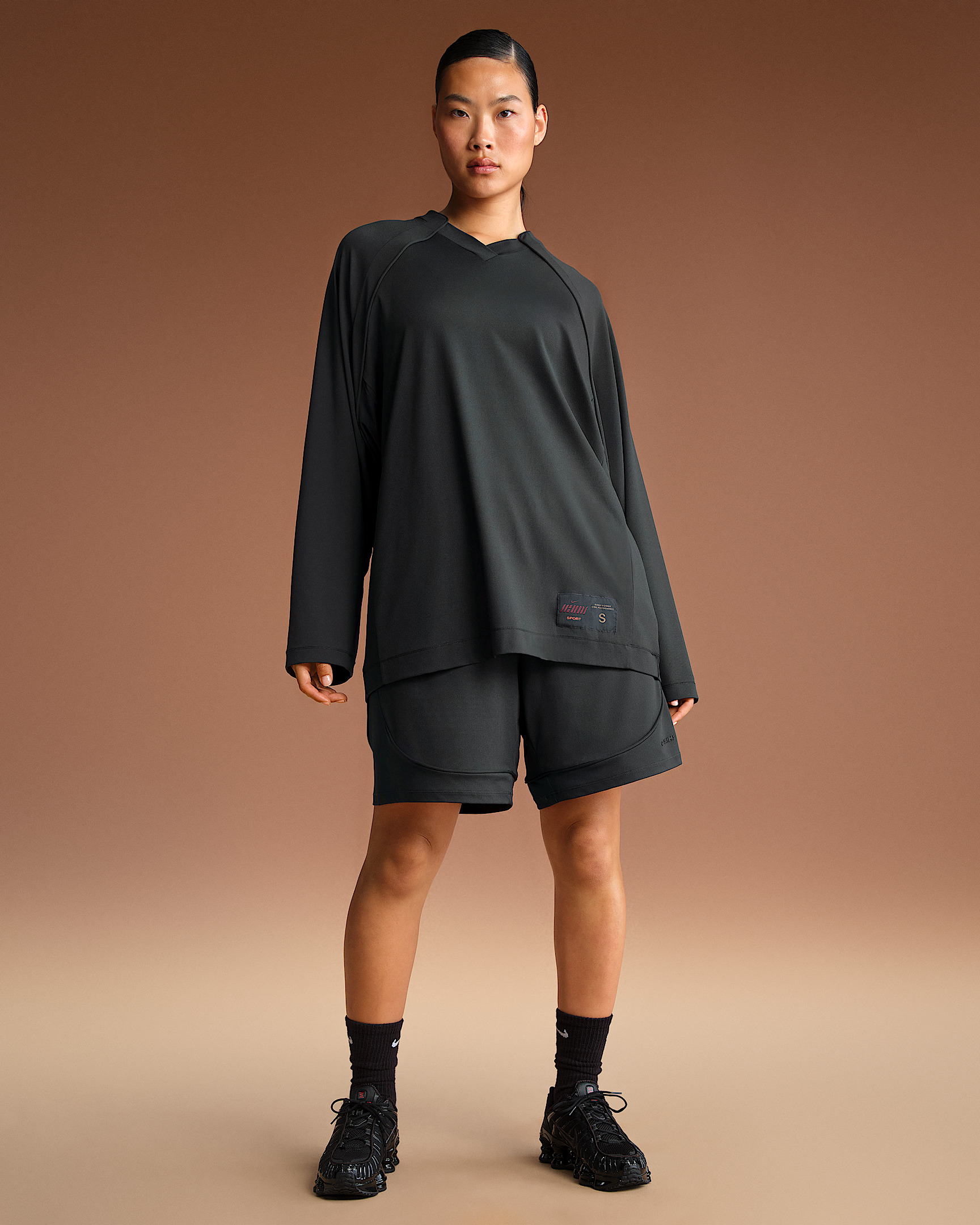 NikeSKIMS Airy Women's Oversized V-Neck Long-Sleeve Top - 4