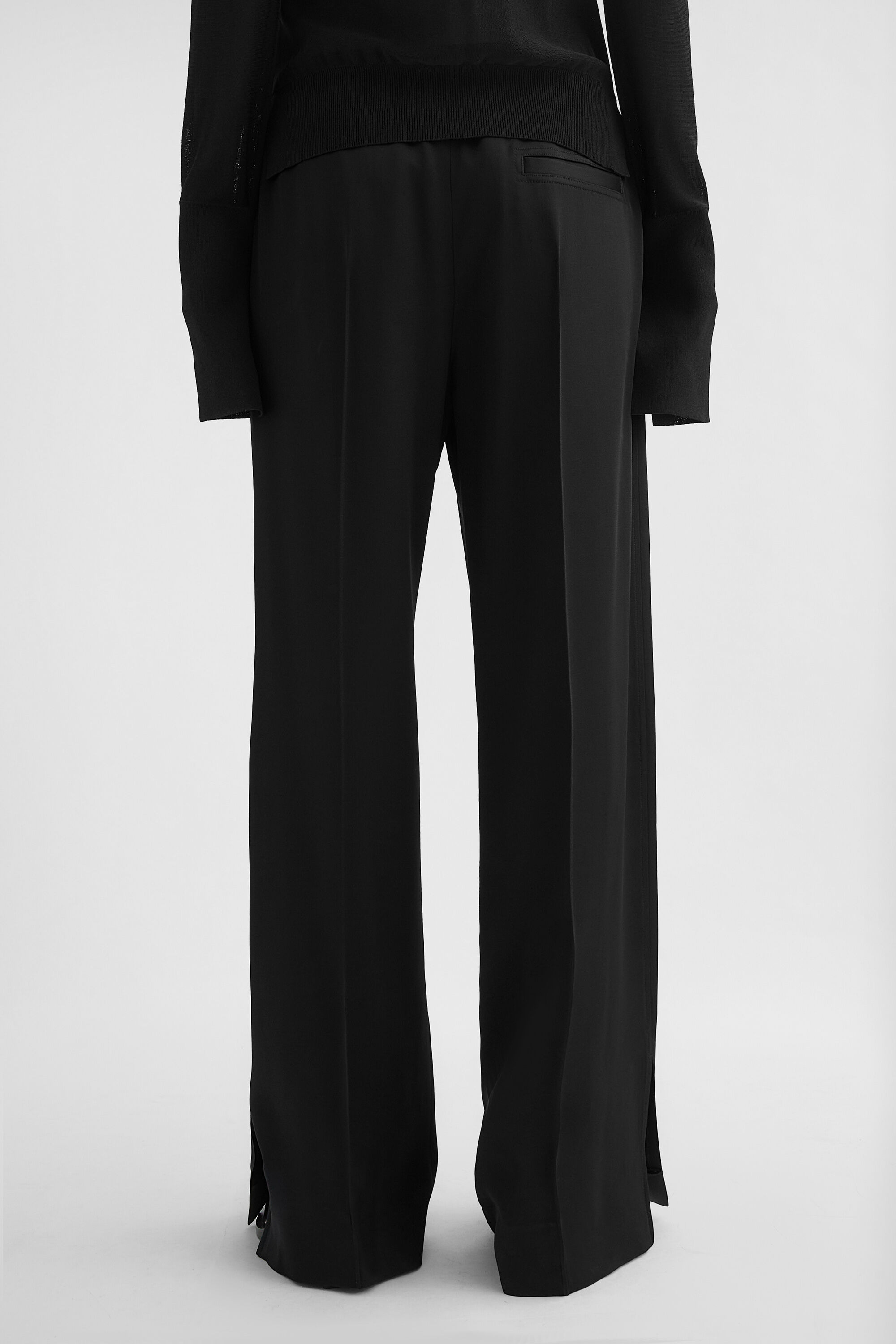 Trousers - 8