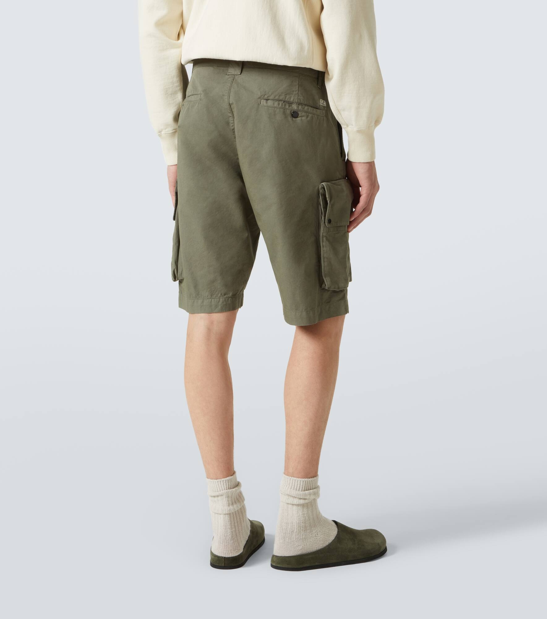 Cotton gabardine cargo shorts - 4