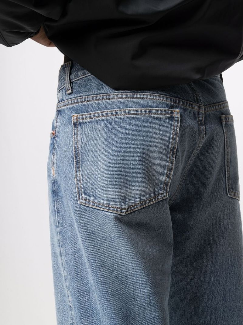 straight-leg light-wash jeans - 5