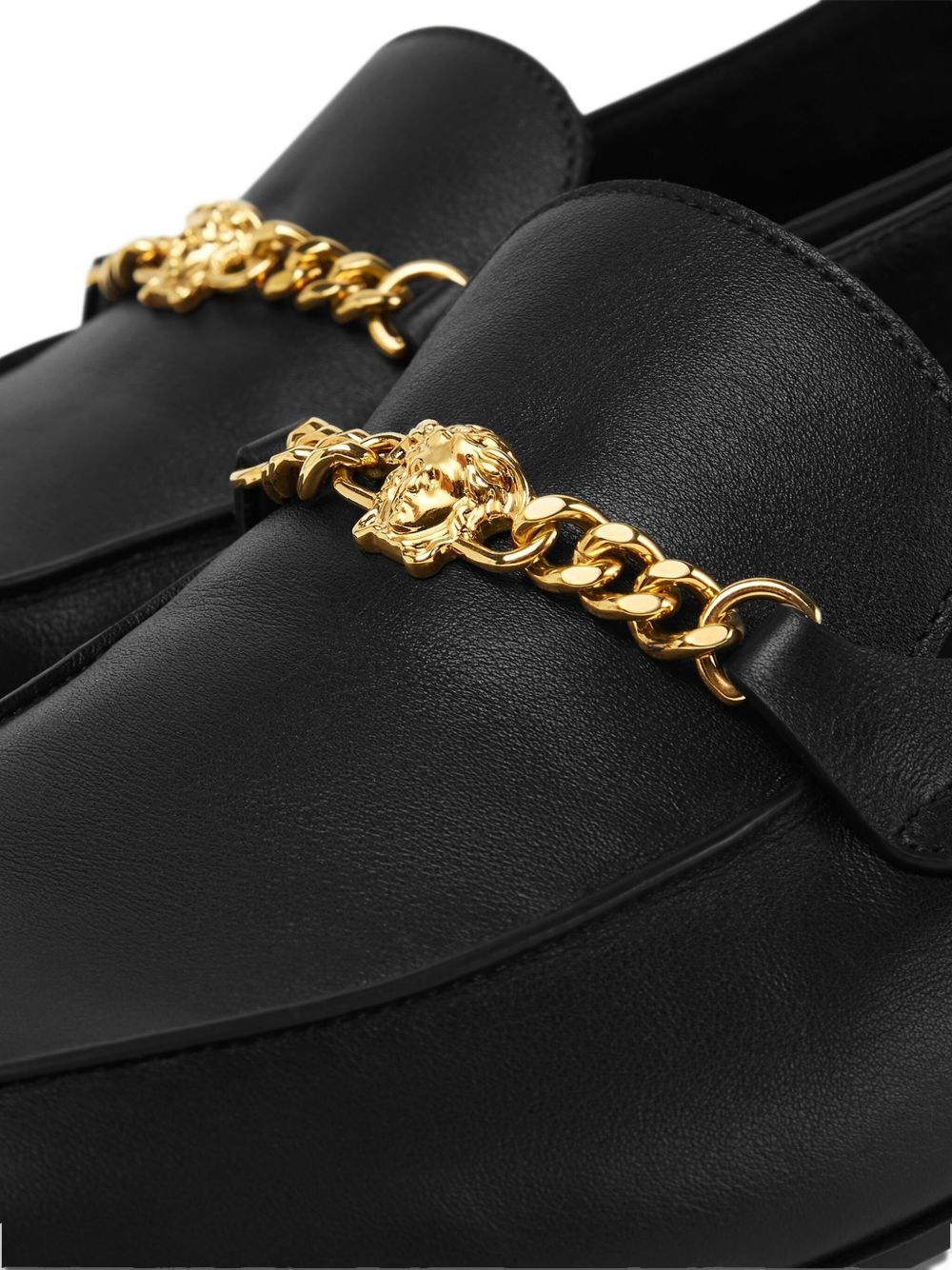 Medusa chain-detail loafers - 4