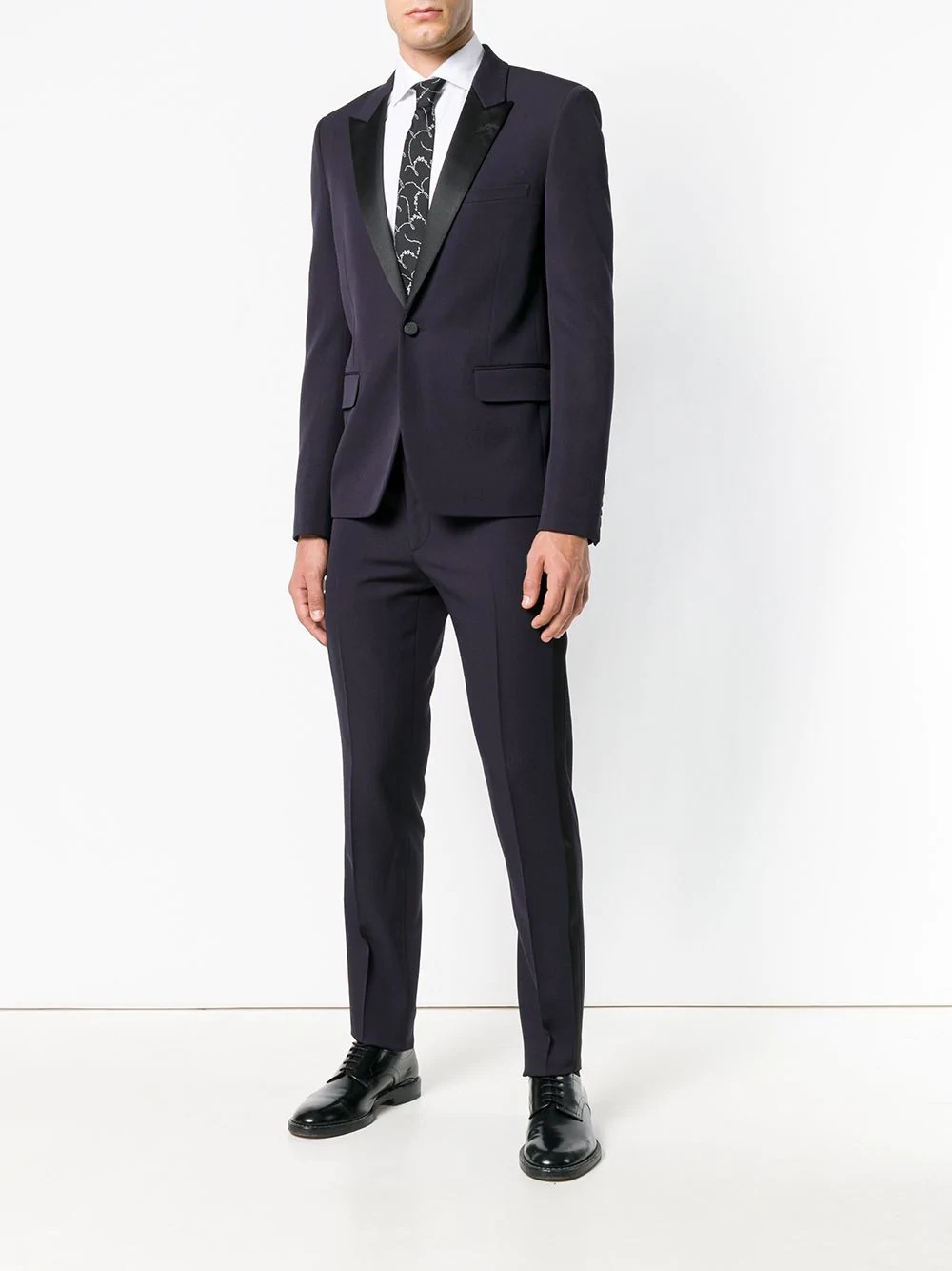 peaked lapel two piece suit - 2