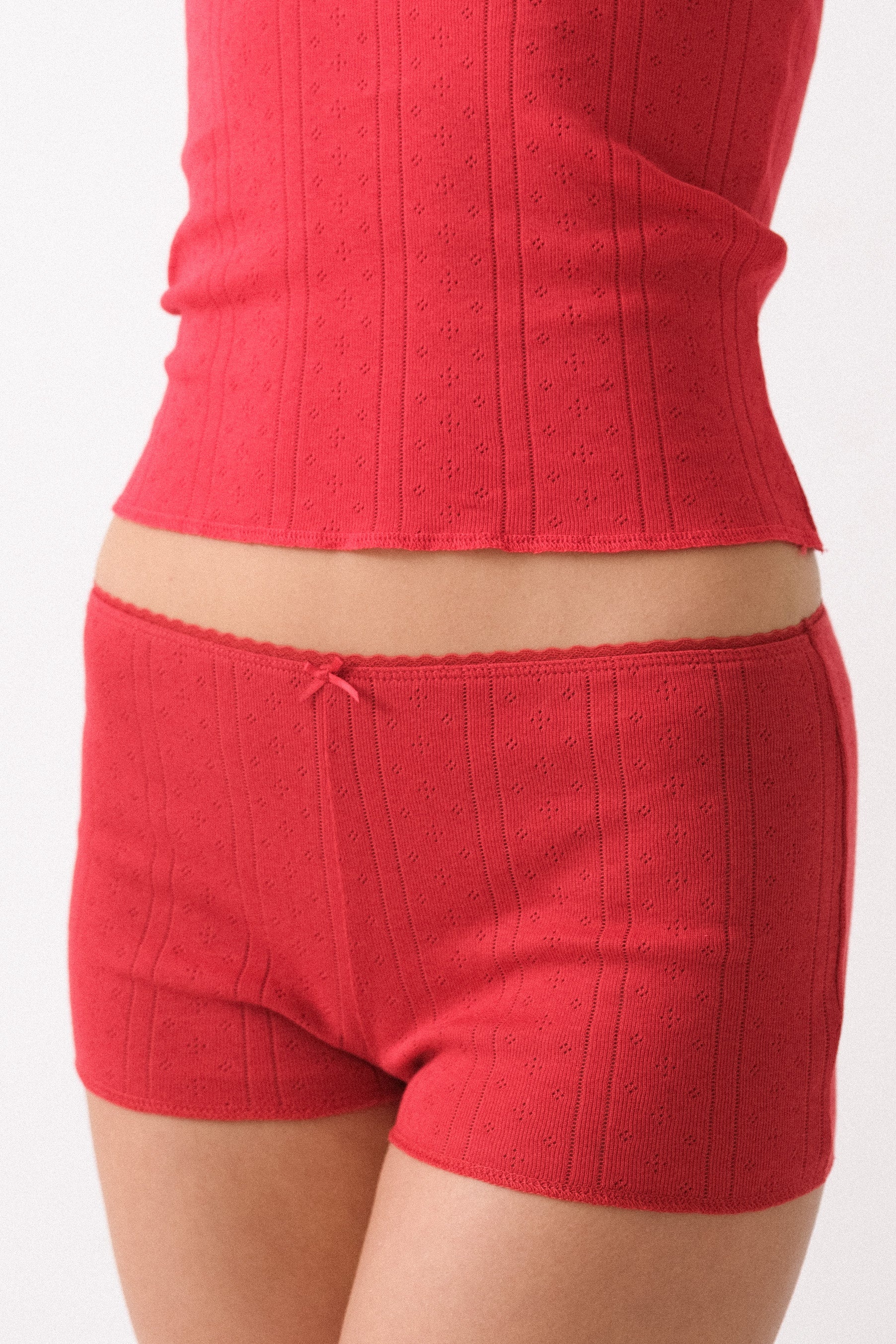 The Teeny Tiny Short Cherry Red - 8