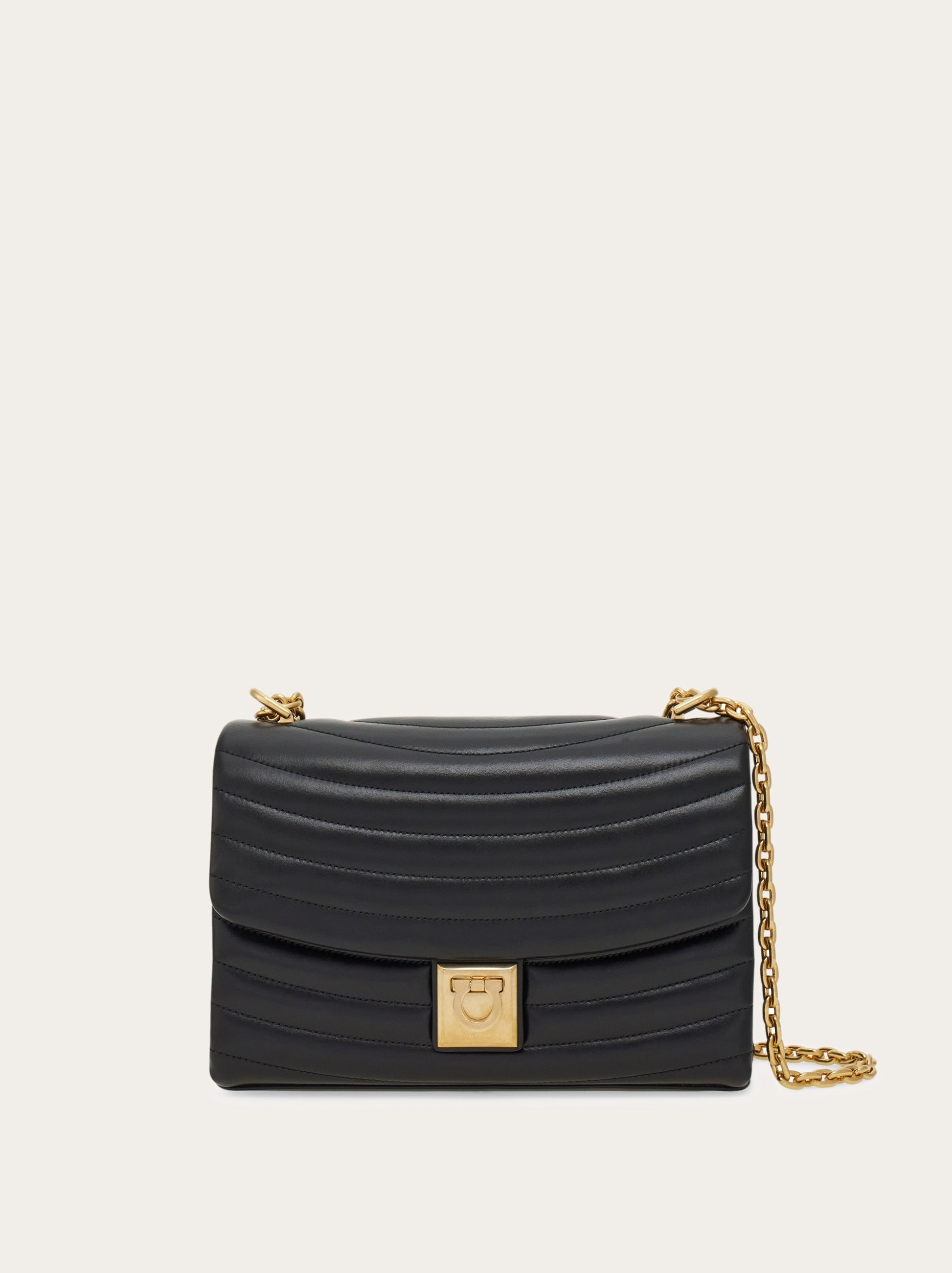 Quilted shoulder bag (M) - 1