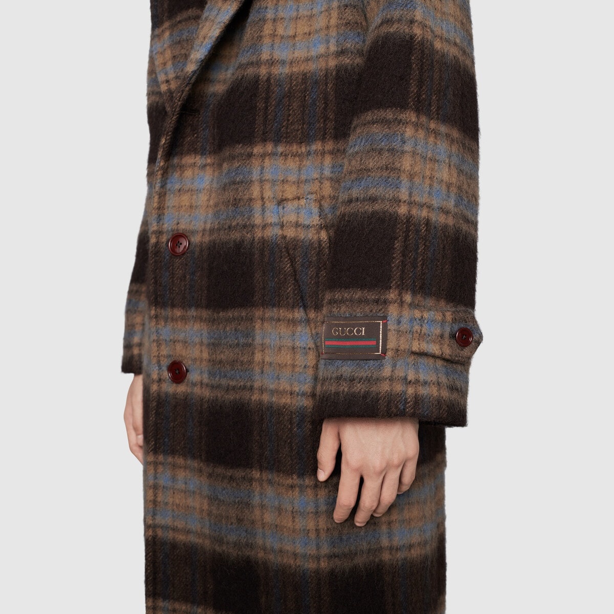 Check wool coat with Gucci label - 12