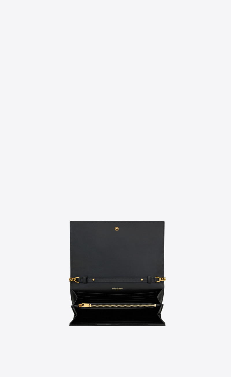 cassandre matelassé carré chain wallet in patent leather 6