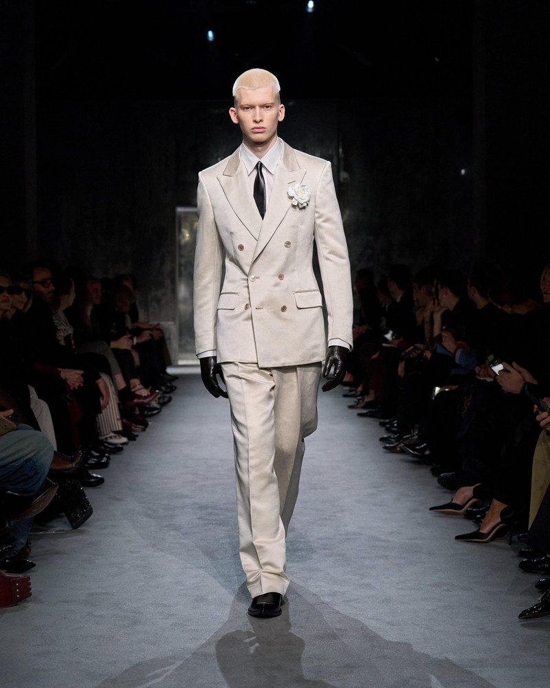 TOM FORD TEXTURED PEACHED SATIN JACKET outlook