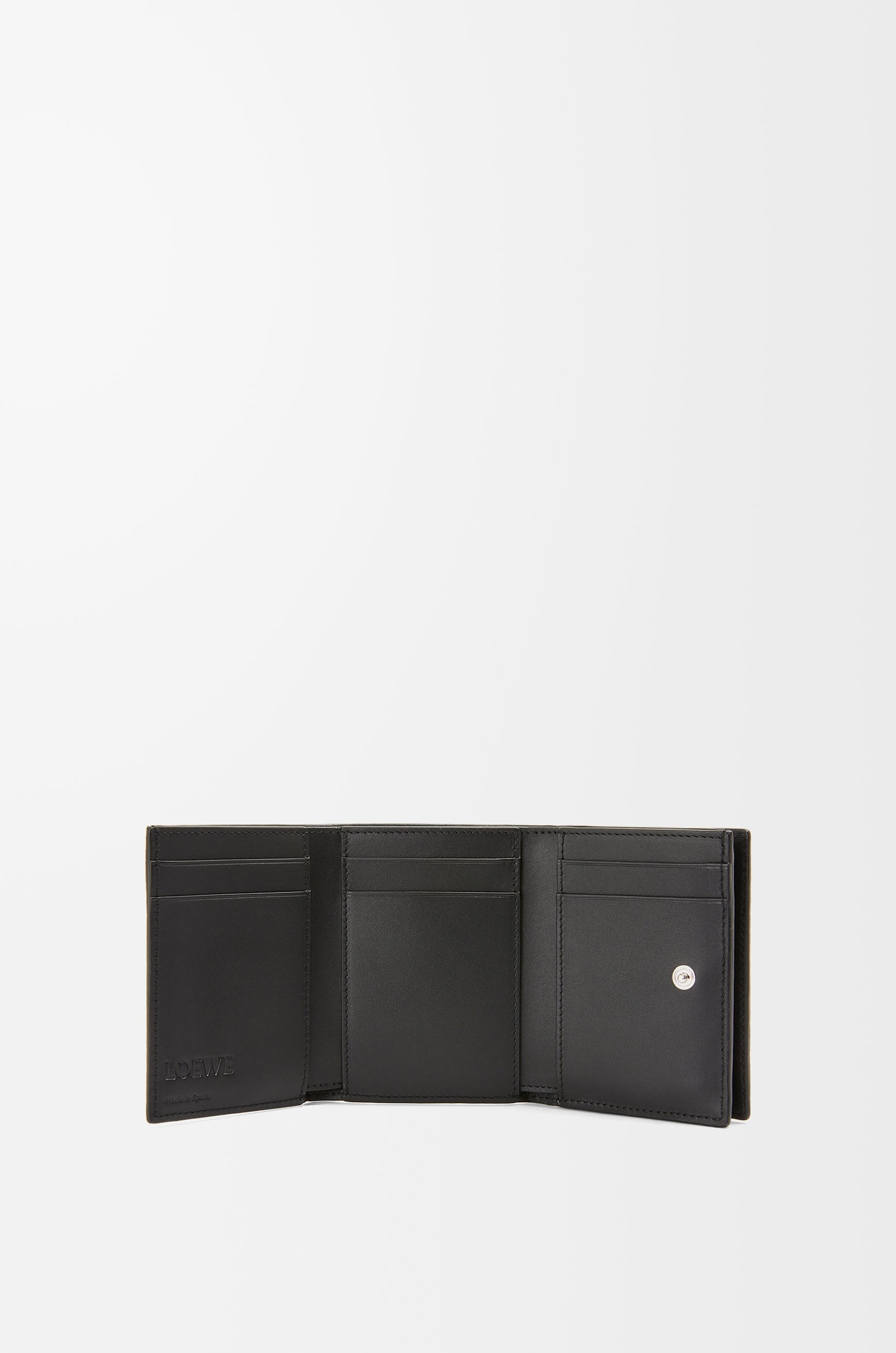 Trifold wallet in soft grained calfskin - 2