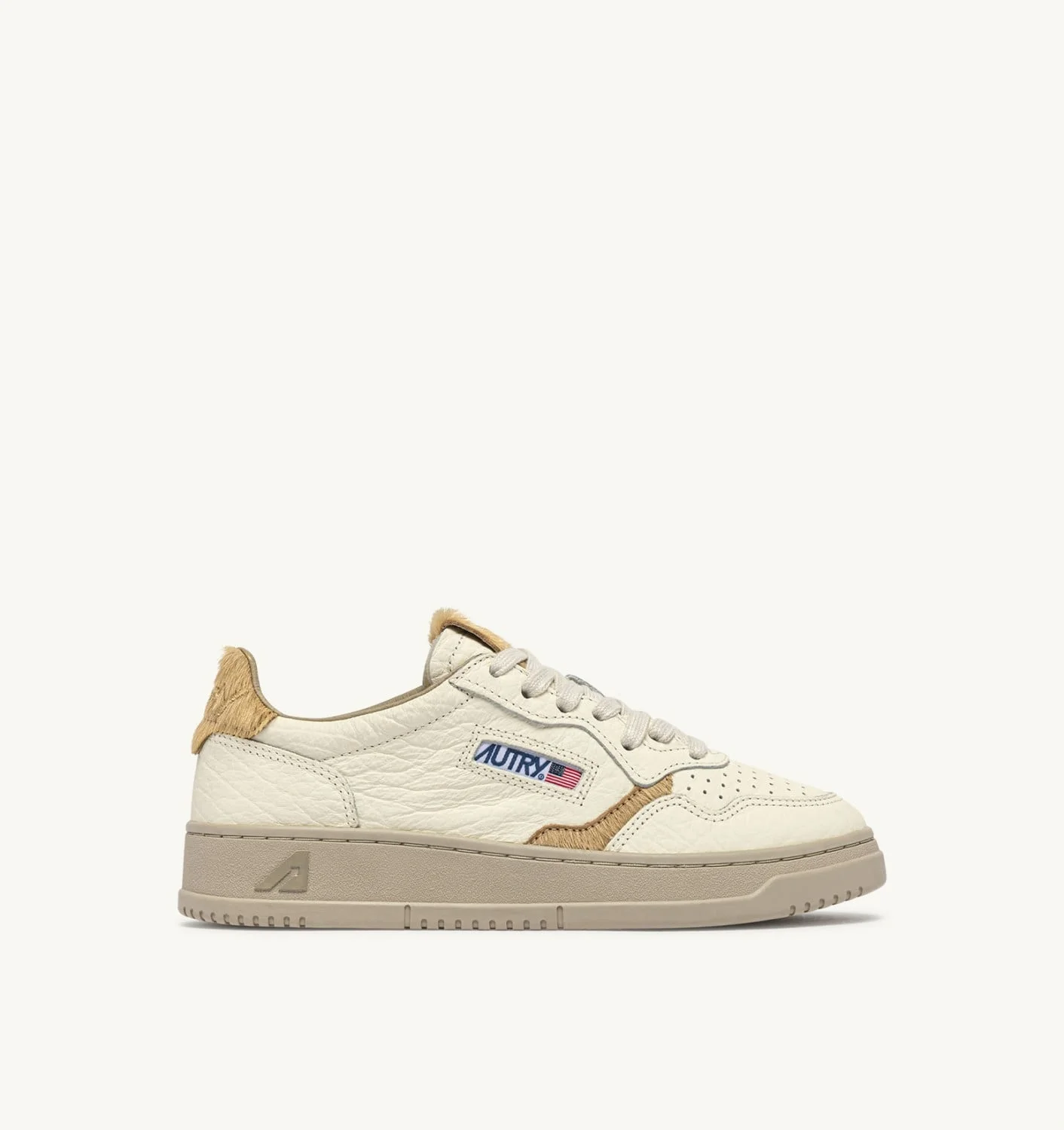 MEDALIST LOW SNEAKERS IN SAND LEATHER - 1