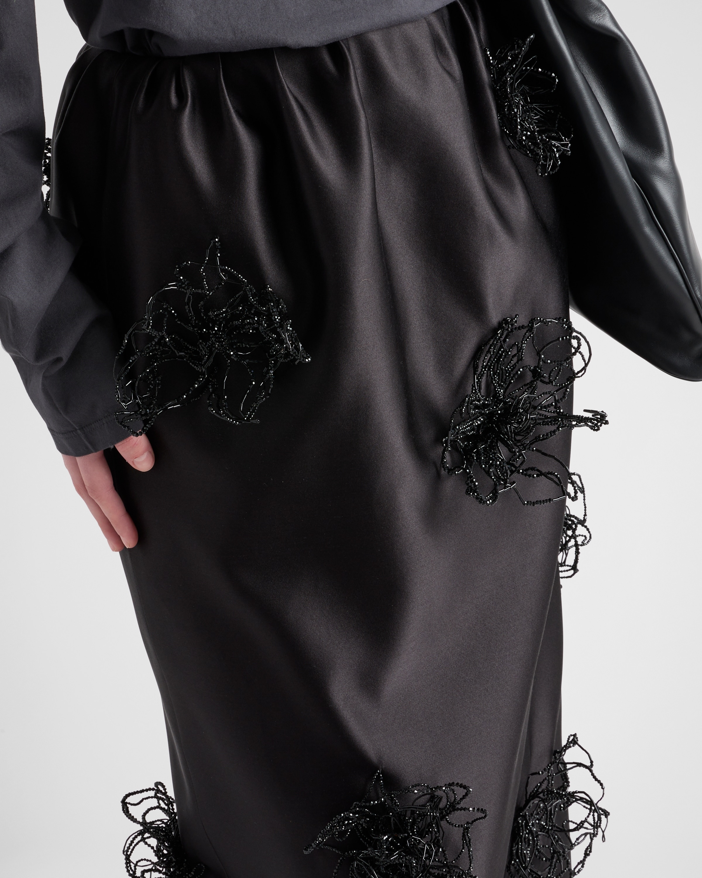 Long embroidered double satin skirt - 4