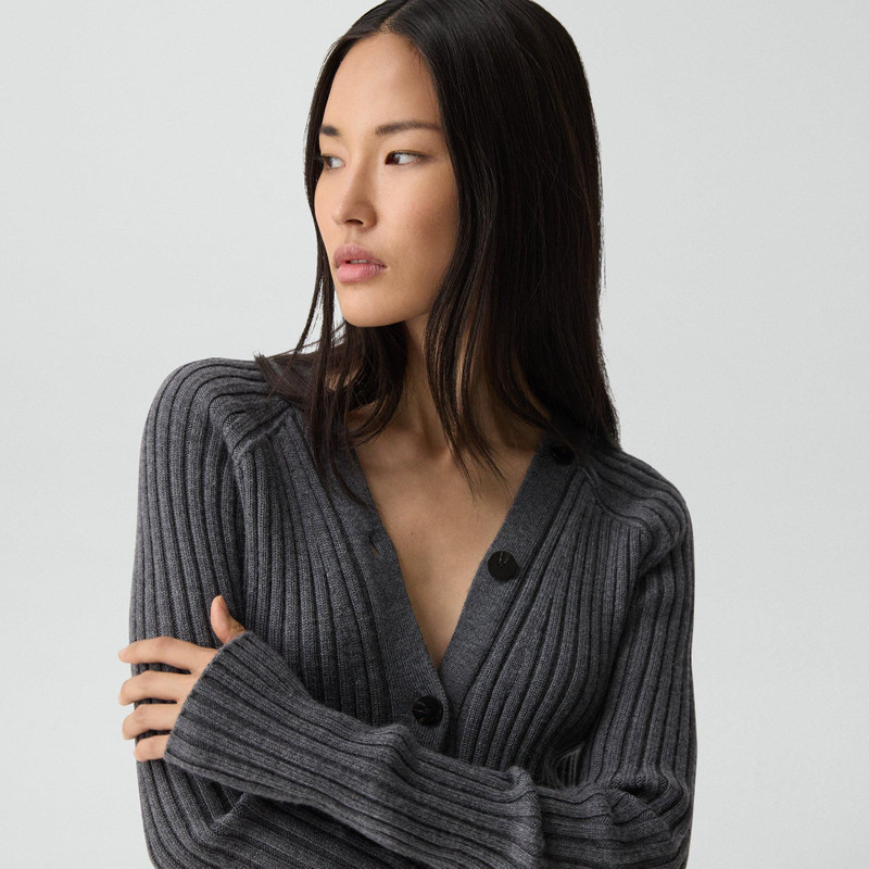 Button-Back Cardigan in Merino Wool 5