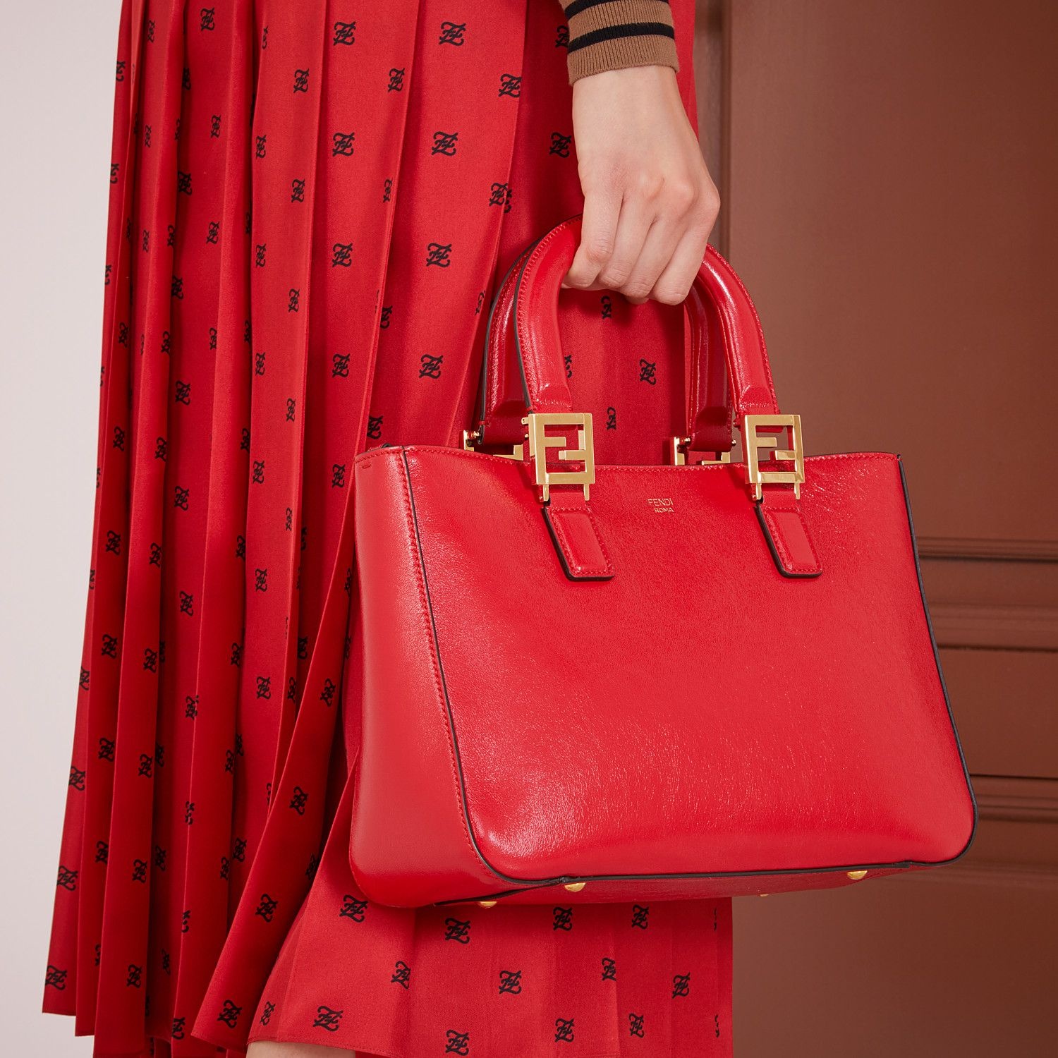 Red leather bag - 2