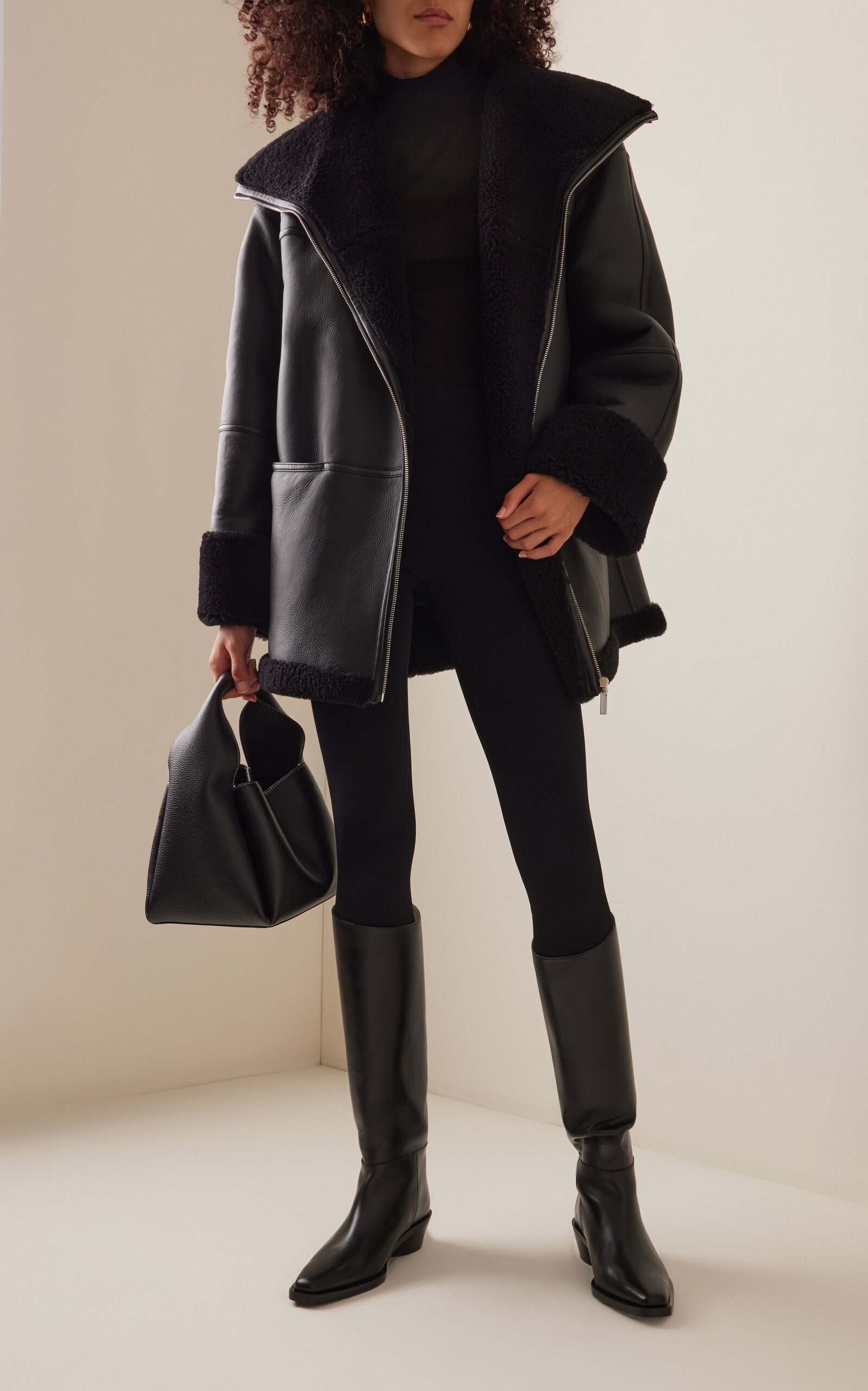 Menfi Oversized Shearling Coat black - 3