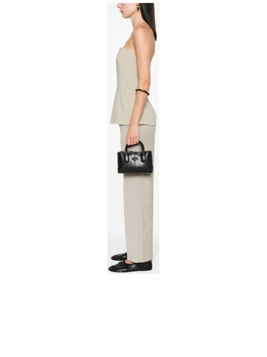 Tods Smooth Grain Textured Shoulder Bag - 2