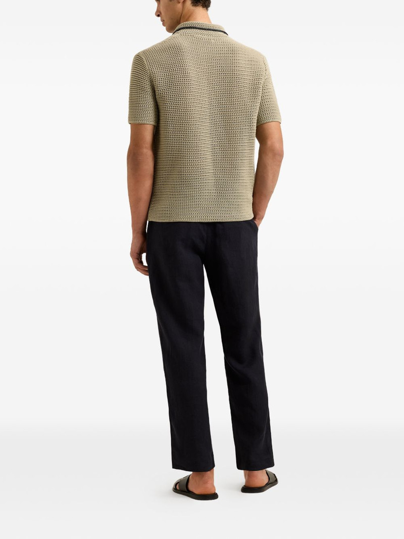 Batten V-neck T-shirt 3