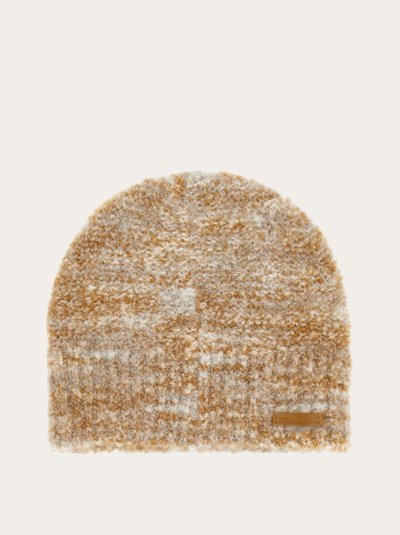 Bouclé yarn beanie 1