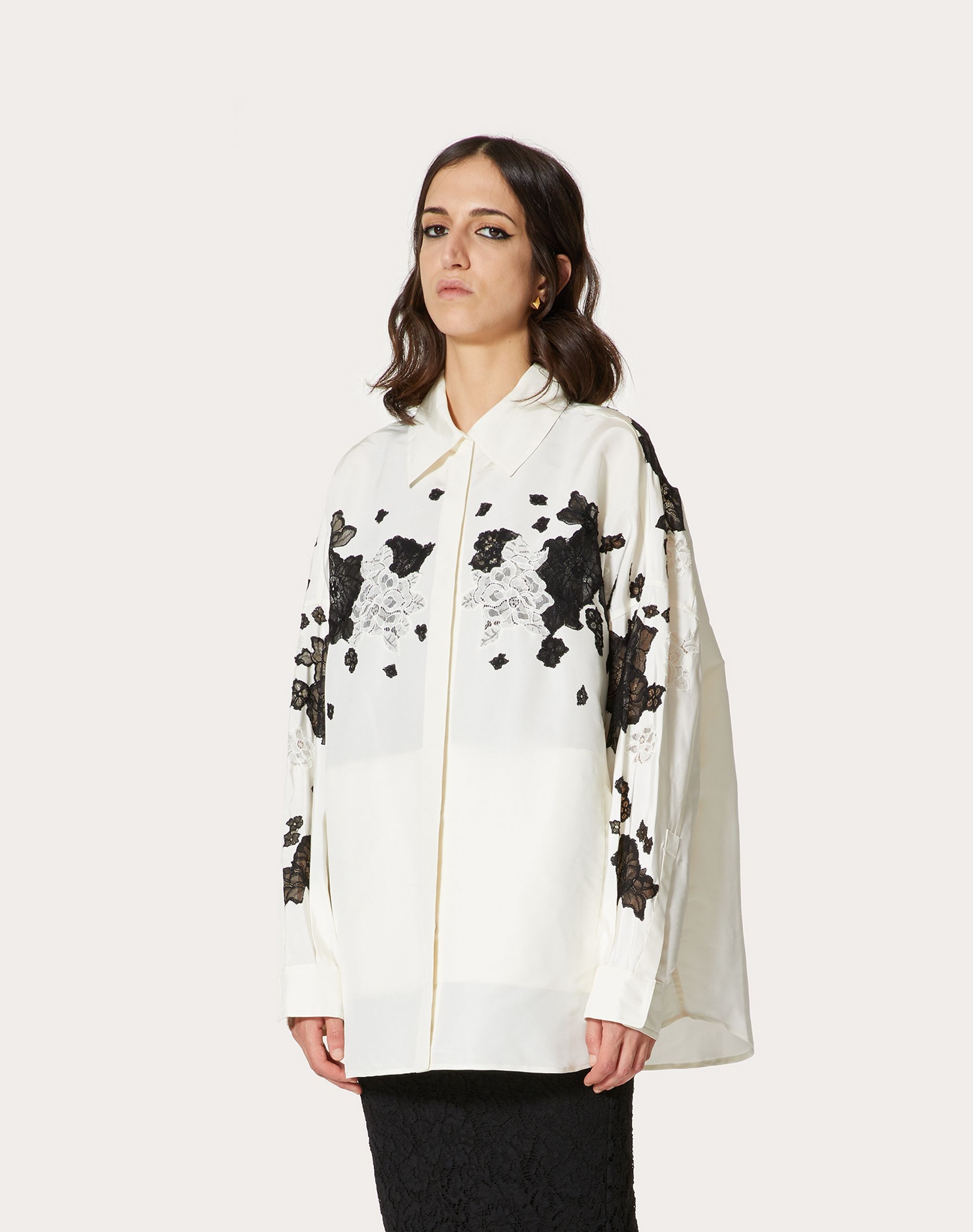 PEA COAT WITH FAILLE EMBROIDERY - 3