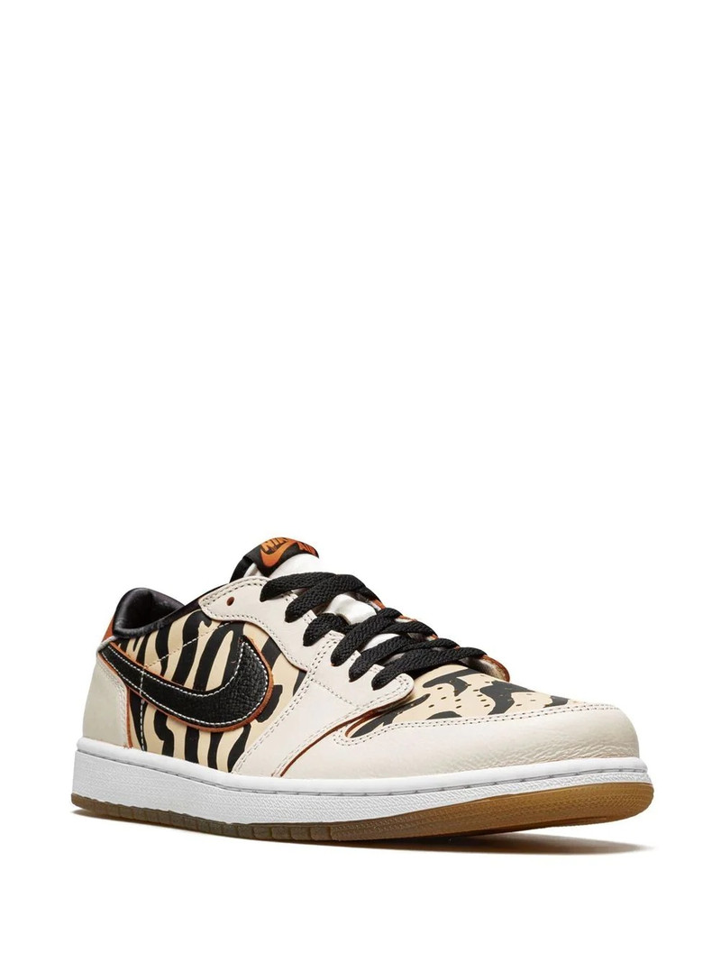 Jordan Air Jordan 1 Low Og "Chinese New Year" sneakers outlook