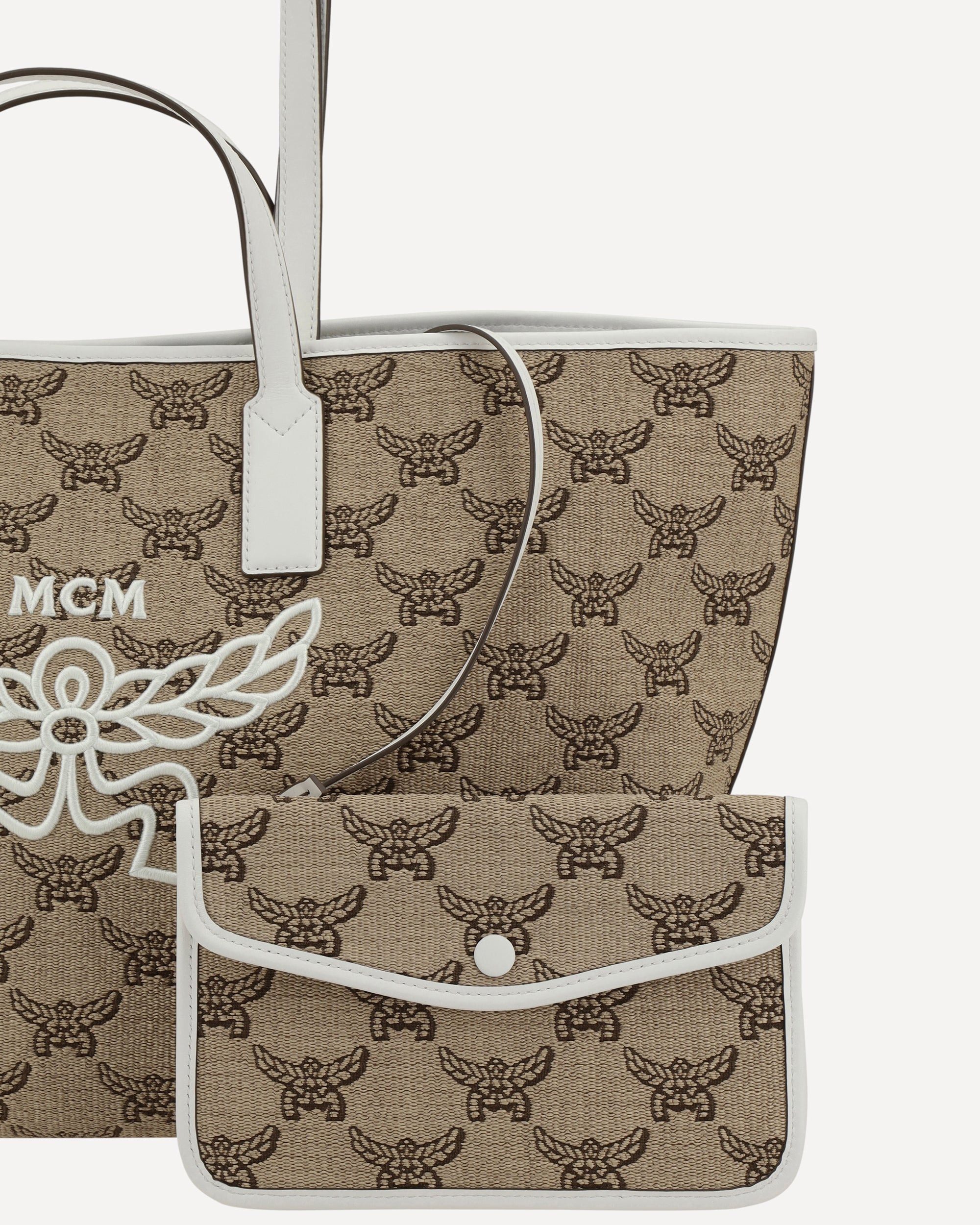 Medium Himmel  Tote Bag - 4