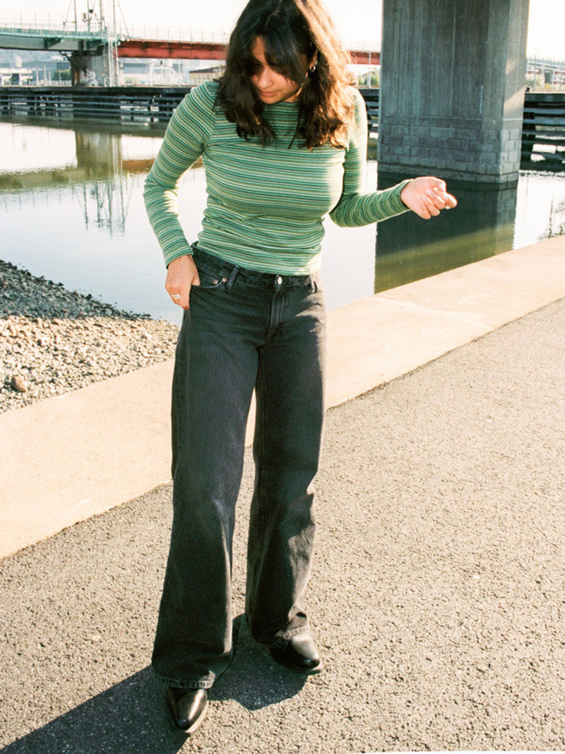 Nudie Jeans Wide Heidi Slow Black outlook