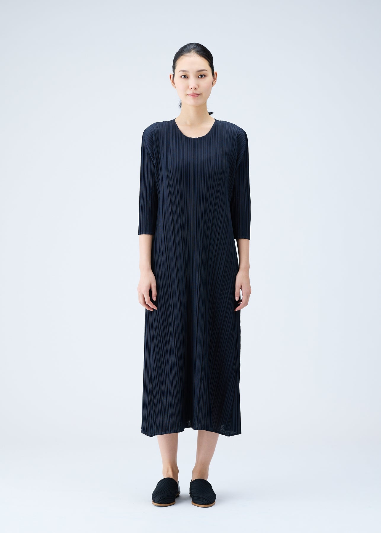 MELLOW PLEATS DRESS - 2