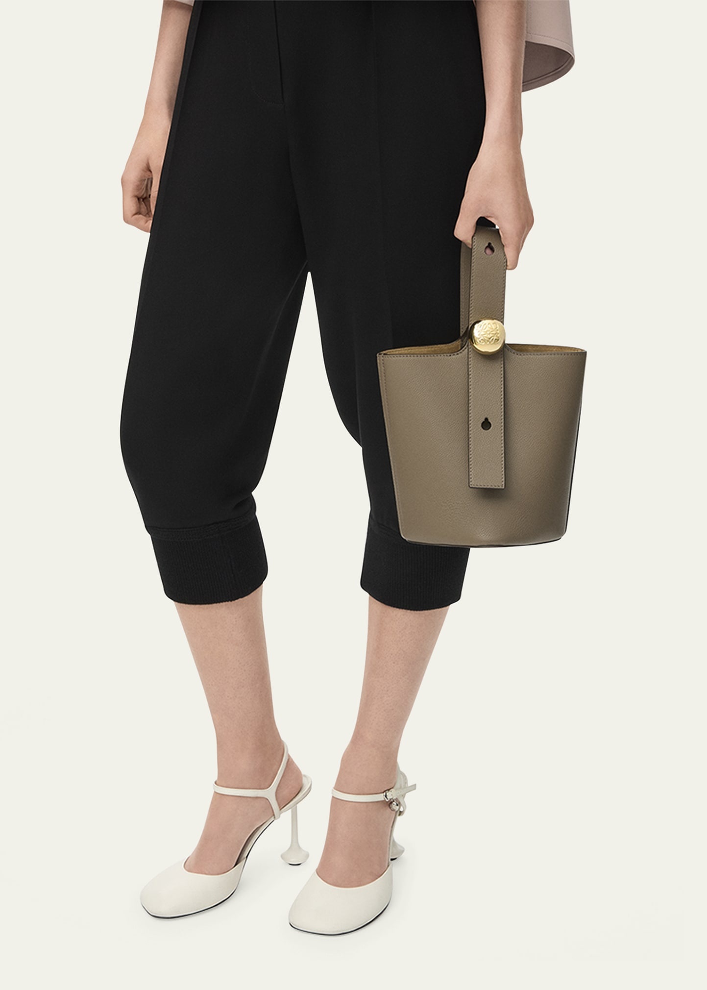 Pebble Mini Bucket Bag in Grain Leather - 6