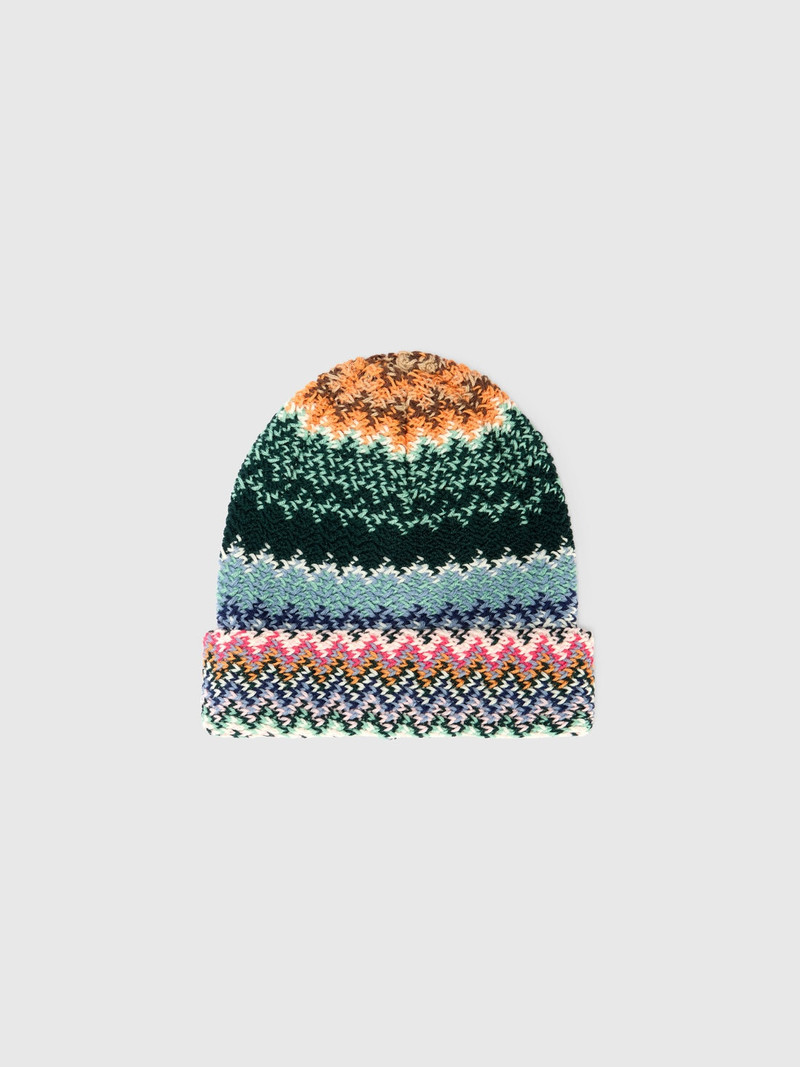 Women’s hat in pure wool 1