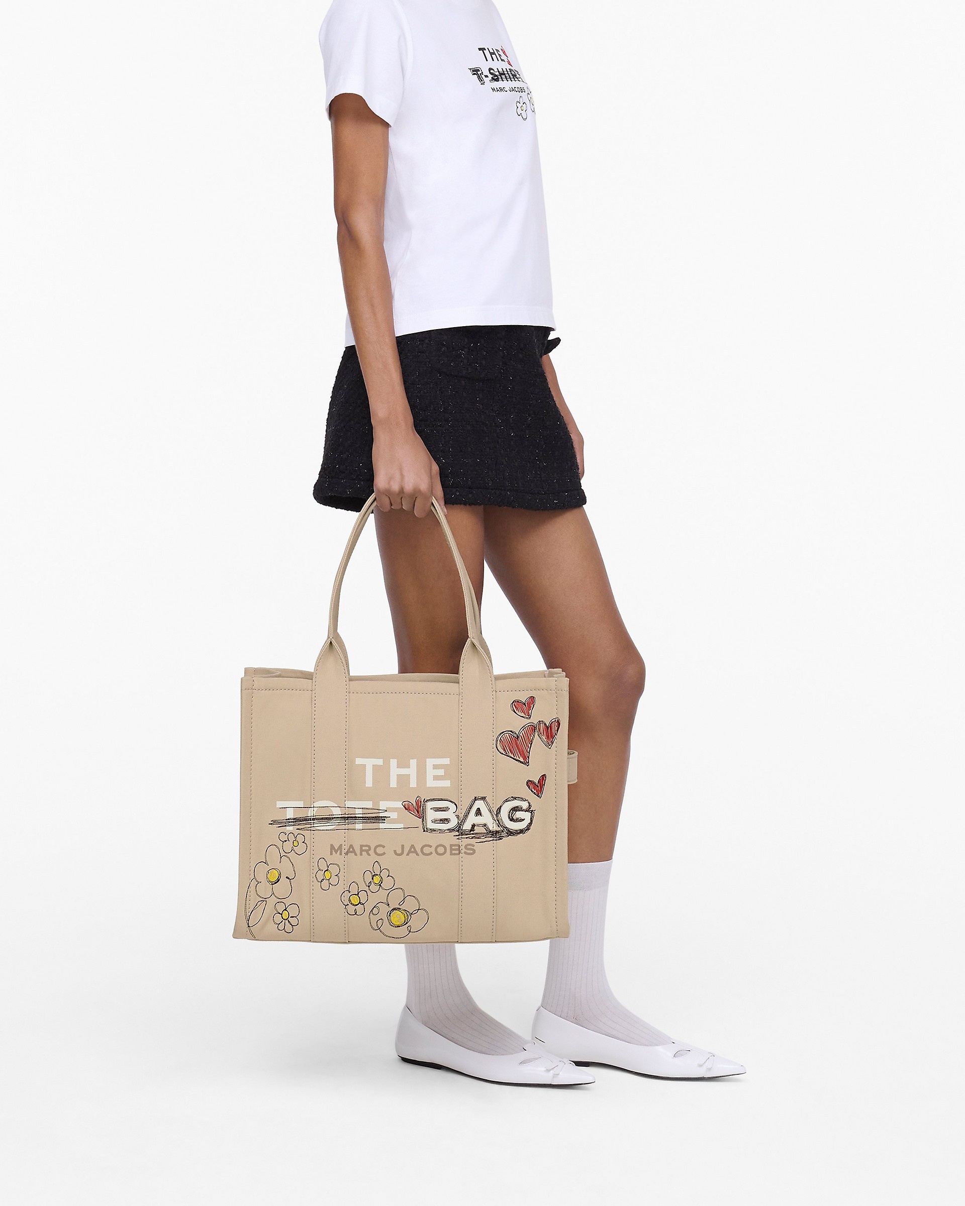 Marc Jacobs THE DAISY DOODLE CANVAS LARGE TOTE BAG | REVERSIBLE