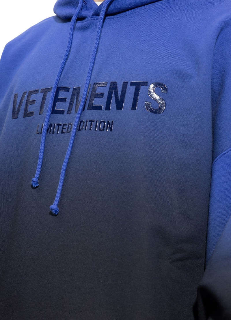 Logo hoodie 4
