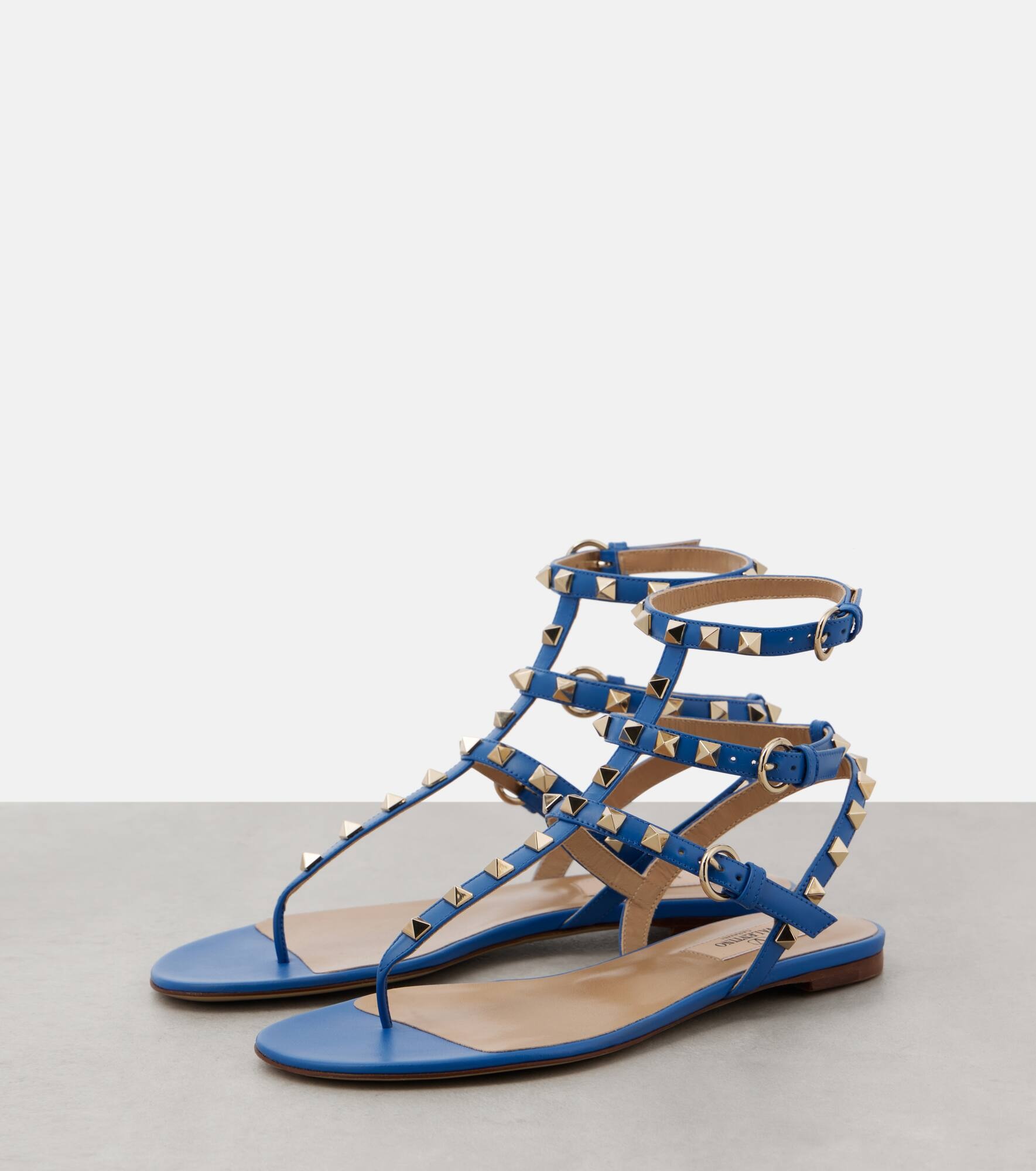 Rockstud leather thong sandals - 5