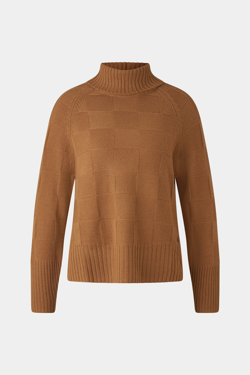Lake turtleneck pullover in Camel 1