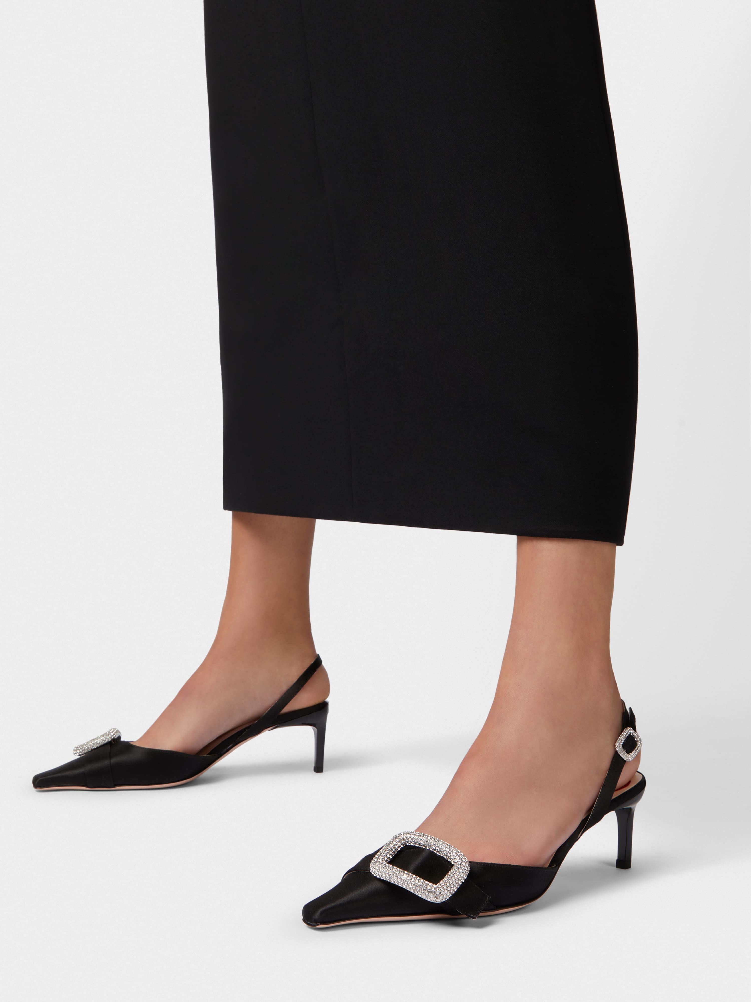 Viv’ Canard Slingback Pumps in Satin - 8