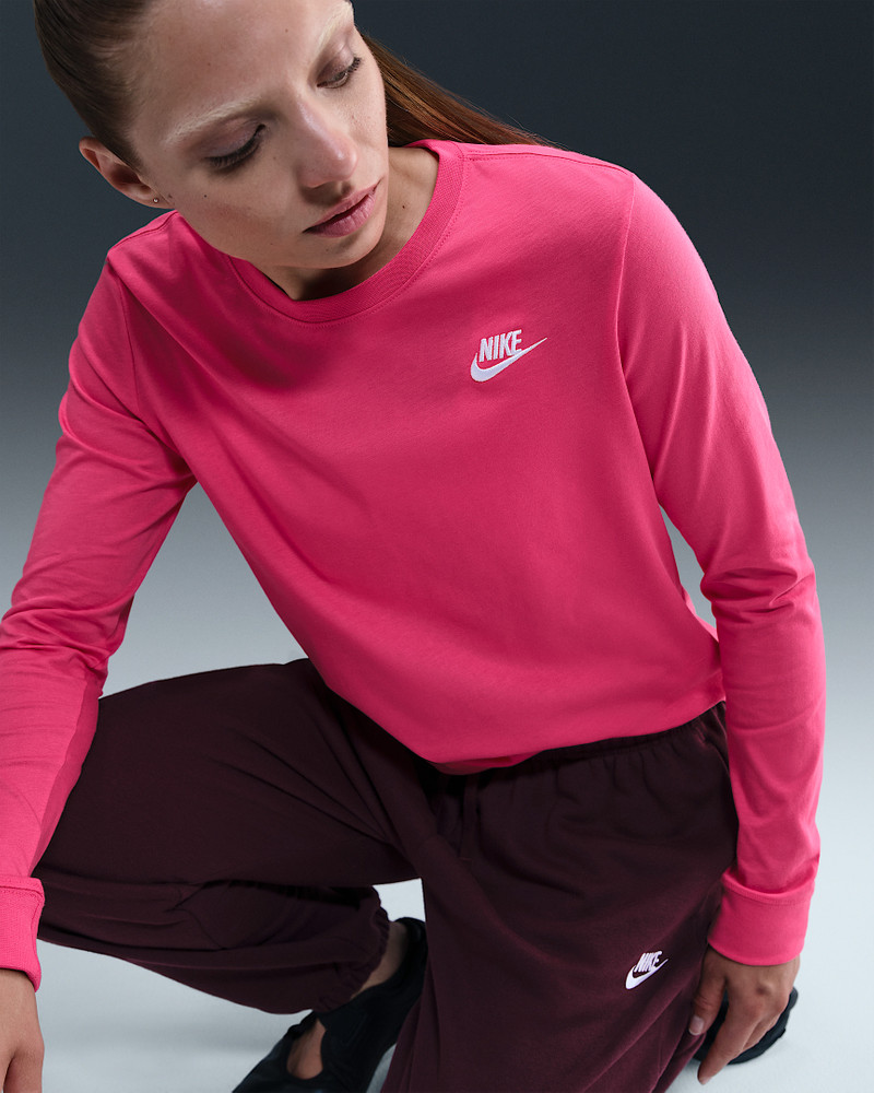 Nike Sportswear Club Women's Long-Sleeve T-Shirt 3