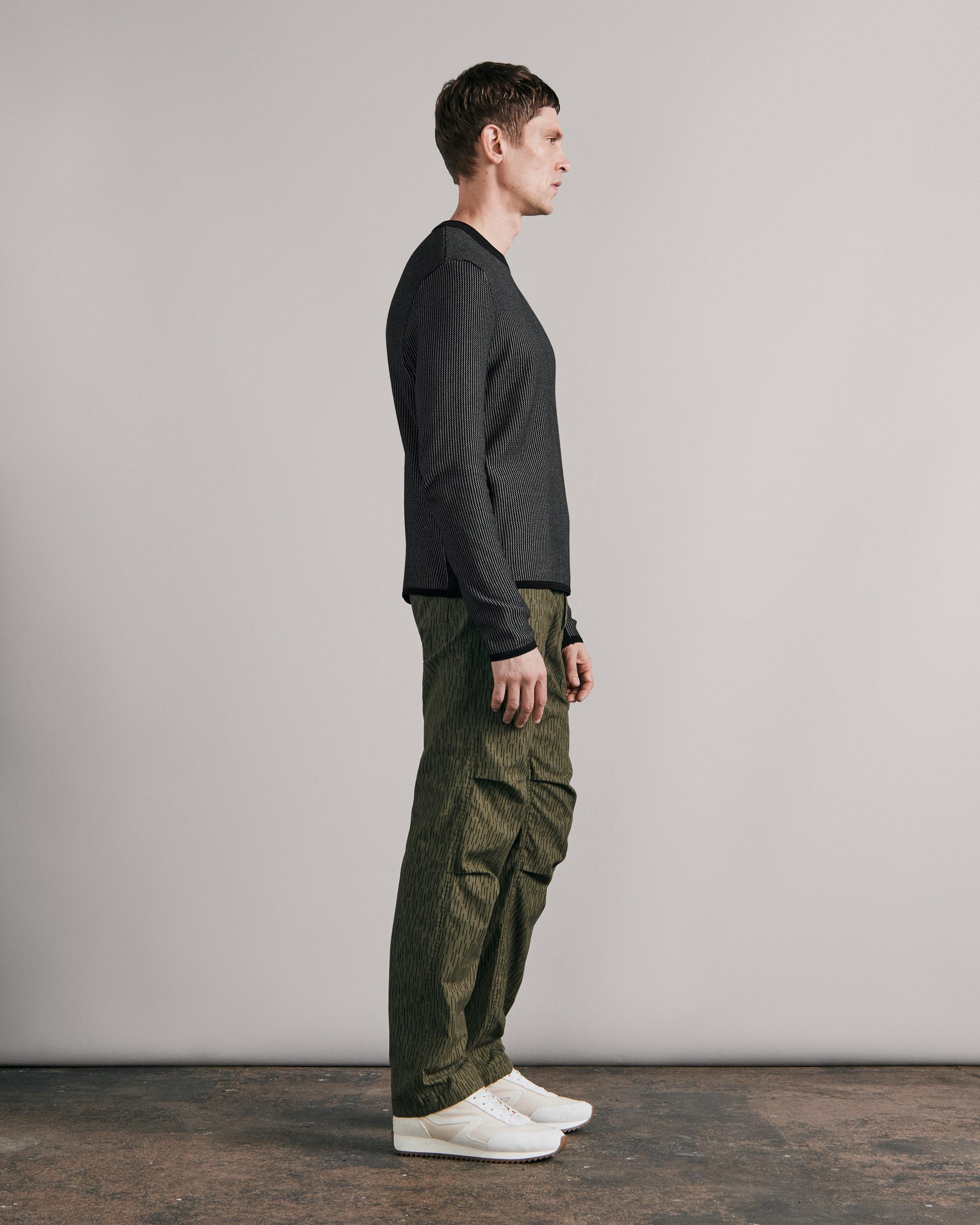 Harvey Cotton Blend Crew
Classic Fit Sweater - 4